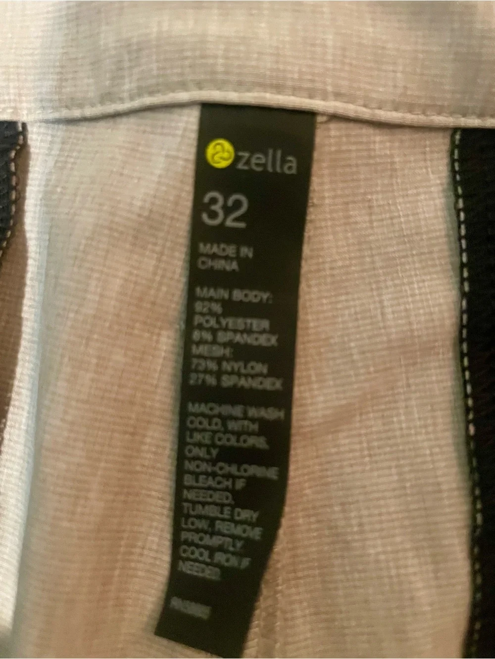 Zella Men's Light Beige Flat-Front Shorts